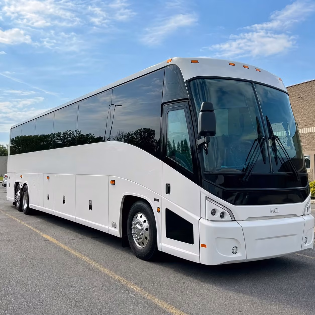 a party bus for concerts at the ventura county fairgrounds