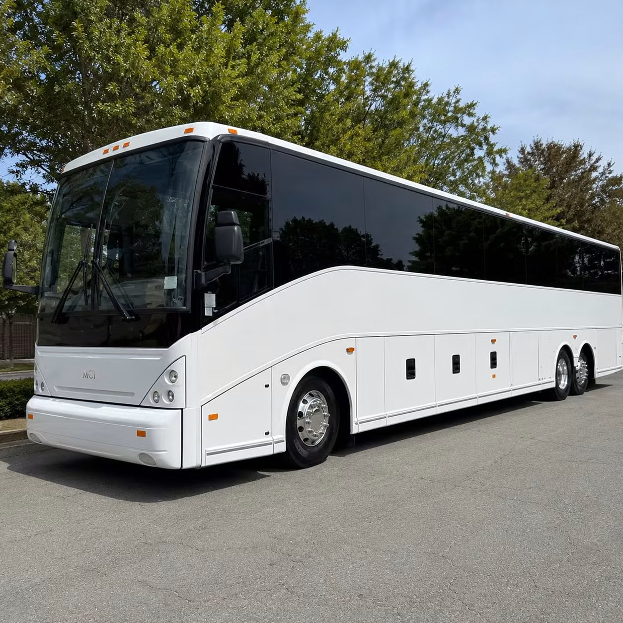camarillo airport shuttles for smaller groups and private flights