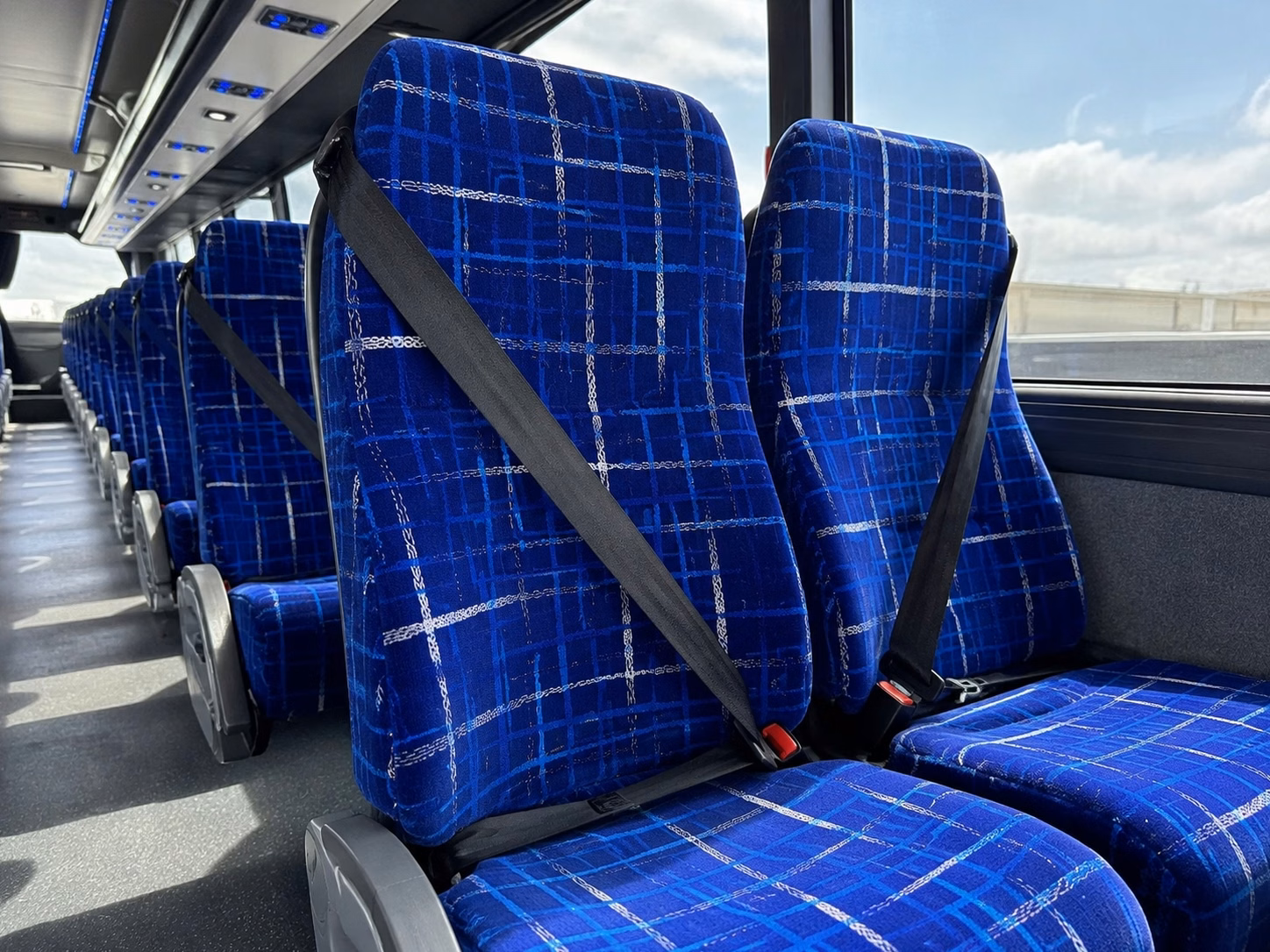 charter buses to los angeles rams dodgers and galaxy games from oxnard