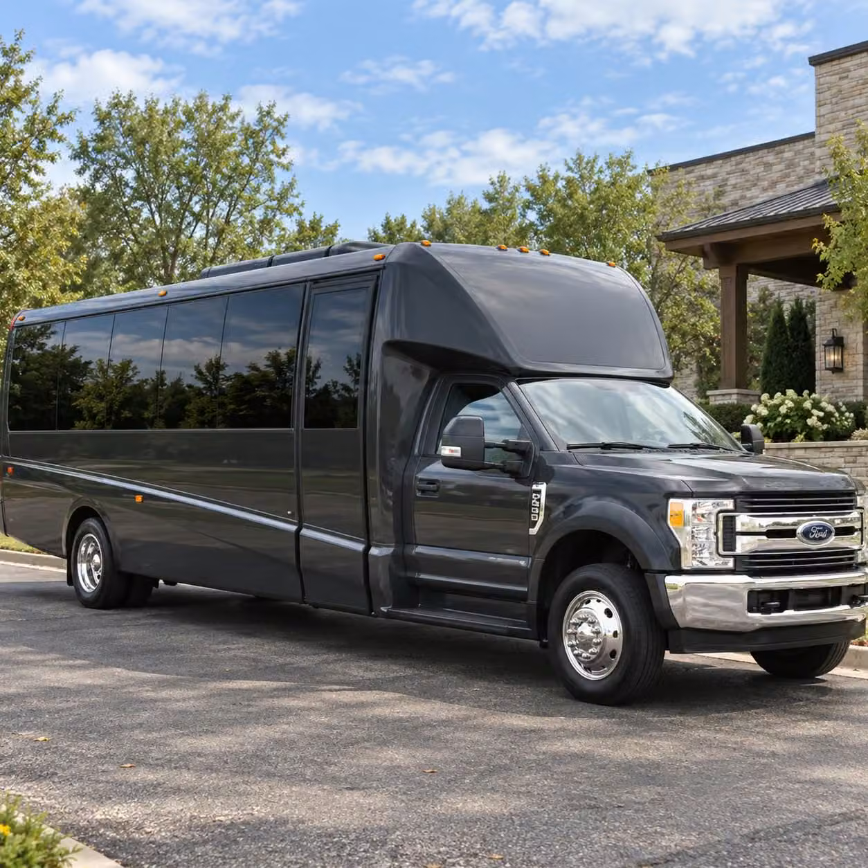 oxnard minibus rentals keep smaller prom groups together without overpaying